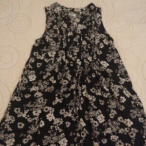 Black and white floral Old Navy dress